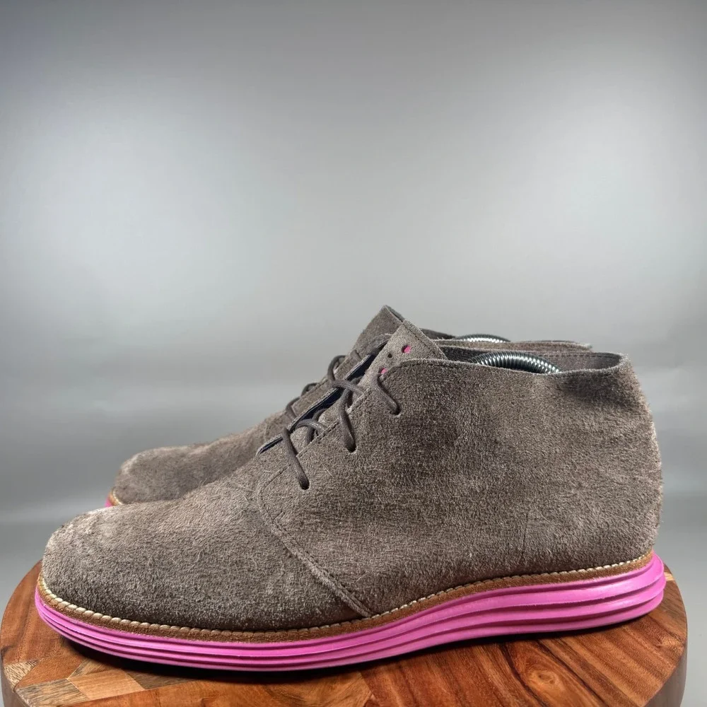 Cole Haan Lunargrand Chukka Mens 9 Gray Suede Pink Lunarlon Sole Boots C11186